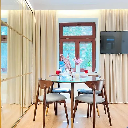 Apartment Secret Garden - Wonderful Centre - Ground Floor - Quiet Location Krakow