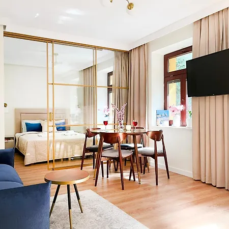 Apartment Secret Garden - Wonderful Centre - Ground Floor - Quiet Location *