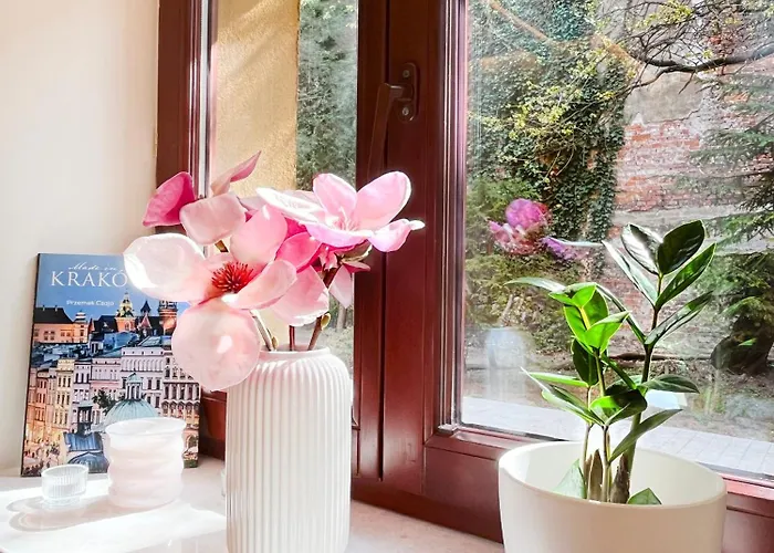 Apartment Secret Garden - Wonderful Centre - Ground Floor - Quiet Location *