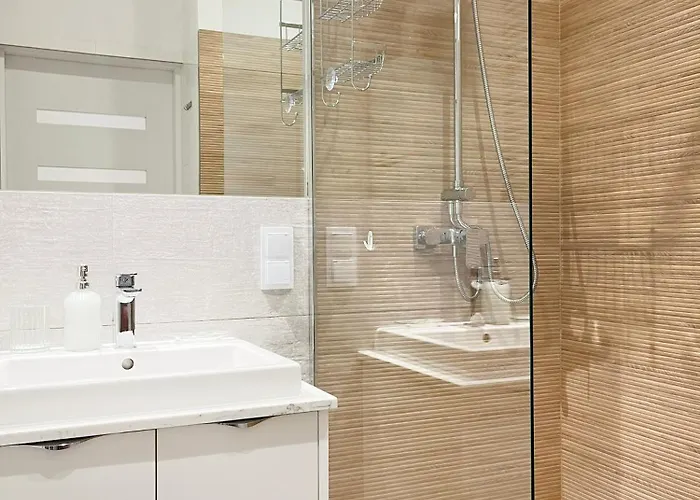 Apartment Secret Garden - Wonderful Centre - Ground Floor - Quiet Location *